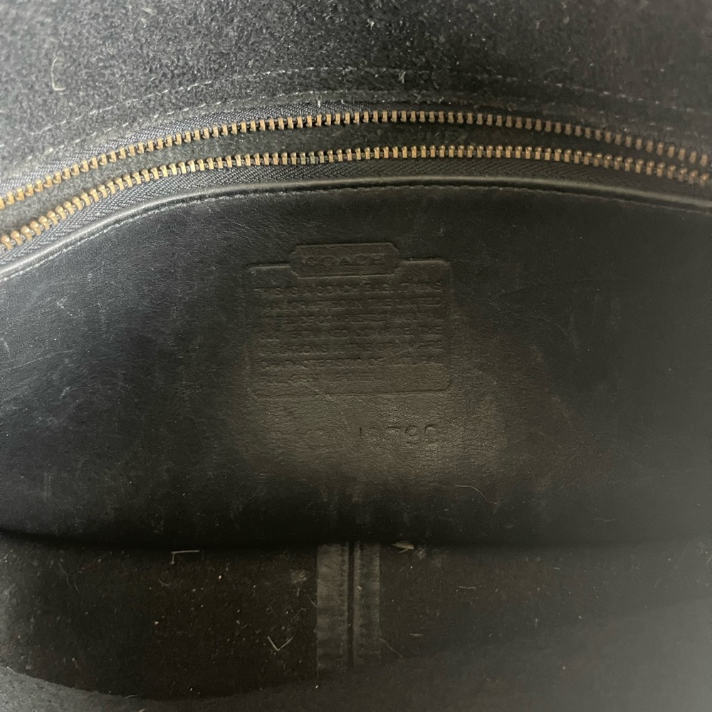Vintage Coach 9790 Black Leather Crossbody City Bag Purse - Picture 9 of 10